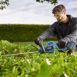 Erbauer 18V 550mm EHT18-Li - KIT Cordless Hedge Trimmer 9 Erbauer 18V 550mm EHT18-Li - KIT Cordless Hedge Trimmer -Garden Seed Store erbauer 18v 550mm eht18 li kit cordless hedge trimmer3663602418269 01i scaled