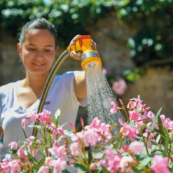 Hozelock 5 Function Hose Spray Gun -Garden Seed Store hozelock 5 function hose spray gun5010646062978 02i bq scaled