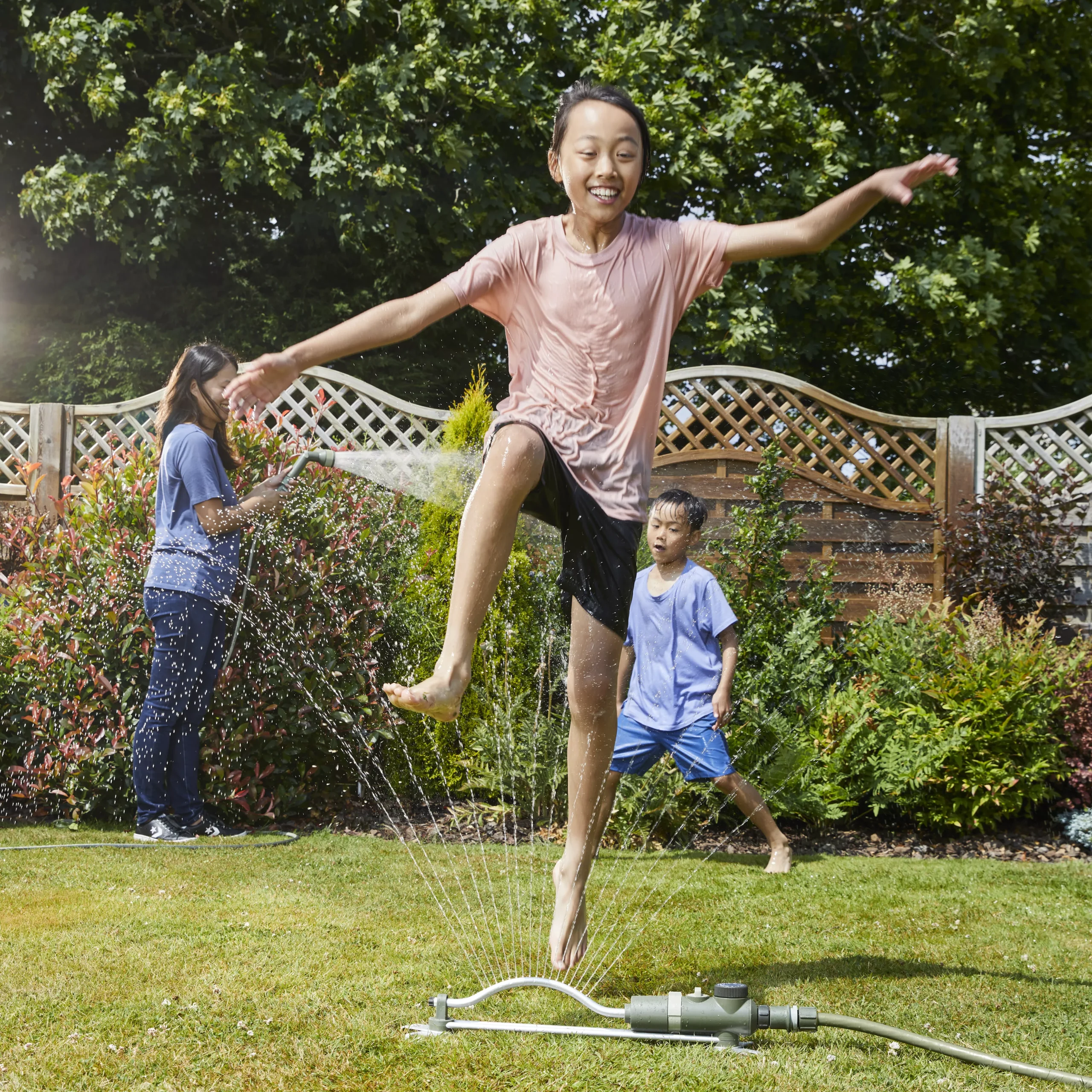 Verve Oscillating Fan Sprinkler 7 Verve Oscillating Fan Sprinkler - Image 7